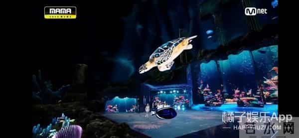 MAMA颁奖礼开场舞台神似煤气灶，特效拉胯，韩国人审美就这？