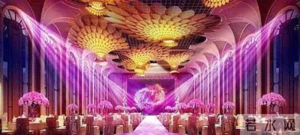 东哥与奶茶妹幸福领证:世界又多了一道真爱的光