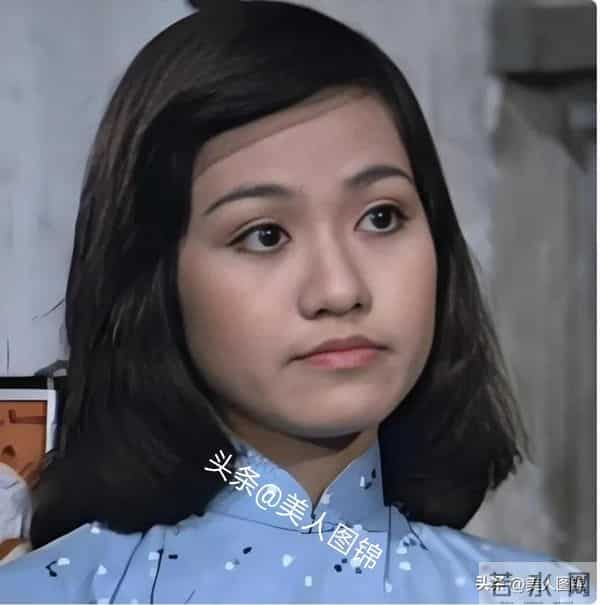 郭靖师傅~斑斑,主持过央视春晚,前夫惠天赐,姐姐森森