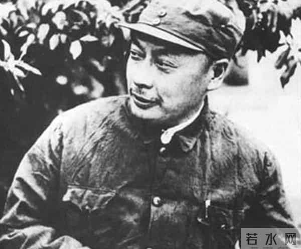 公社书记赴京开会，喊陈毅“大老刘”，陈毅哈哈笑：你还活着啊