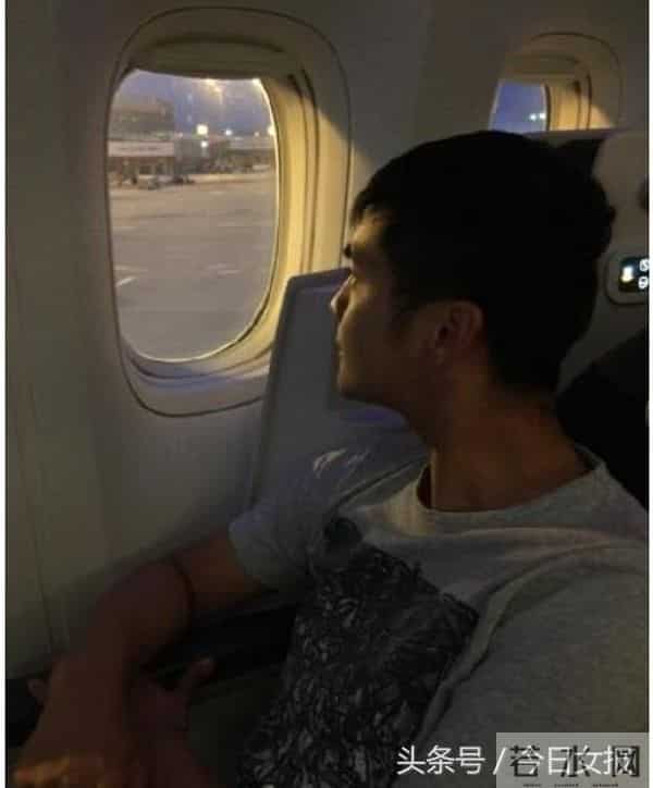 从不坐飞机的鹿晗春节却陪关晓彤飞去日本！明星靠啥克服飞行恐惧