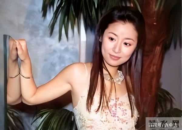 “少男杀手”蔡依林的坎坷情史,和她生命中的12个男人