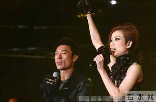 分手后复合的概率是82% 你知道这些很恩爱的明星也分过手吗