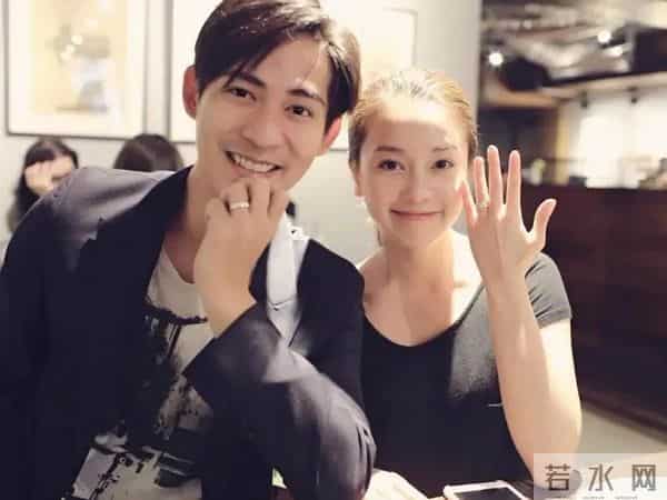 蓝正龙一家四口很温馨,周渝民夫妻合照超甜蜜,没娶大S都很幸福