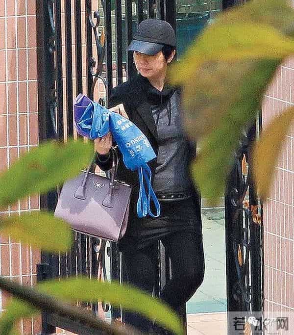 当年出轨甩锅和老婆携手站小三,如今被骂渣男直播间直销