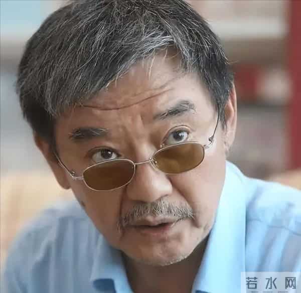 老戏骨李立群借酒消愁,37岁大儿子,35岁女儿和小儿子都未结婚