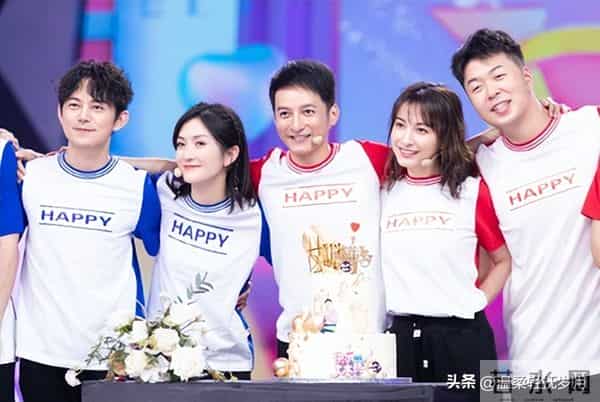 李维嘉吴昕湖南卫视再同台!合唱《陪我长大的朋友》引爆回忆杀