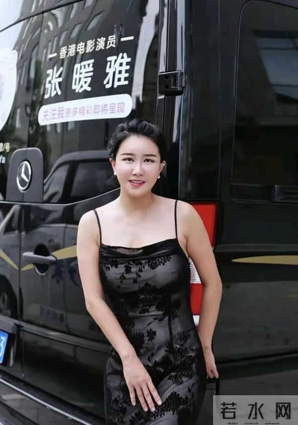 还记得《喜爱夜蒲2》里的女主“张暖雅”吗?