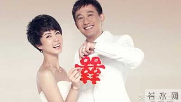 盘点娱乐圈十对明星夫妇虐狗婚纱照 最幸福的竟然是他们?