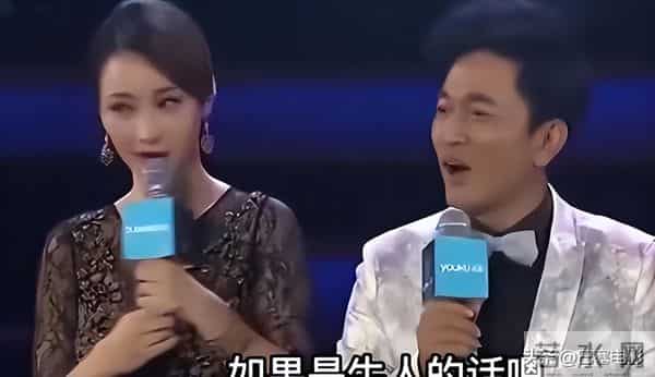 柳岩双腿瘦成竹竿,不再性感美艳的她,却终于抬起了头