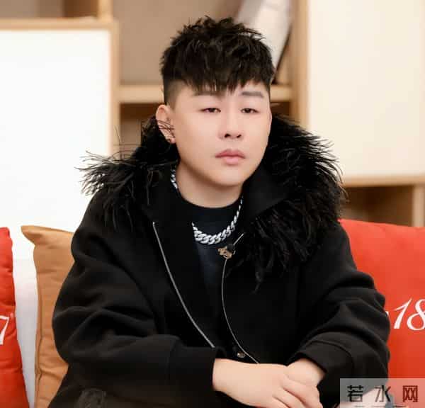 分手9年再看胡彦斌郑爽,一个身价过亿,一个证实张翰没说错