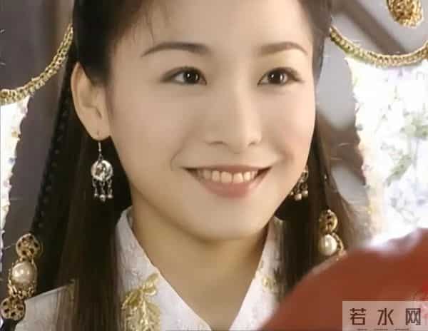 知名女星哭诉被性侵，不雅画面被拍！外形清纯被视“童年女神”，警方已介入