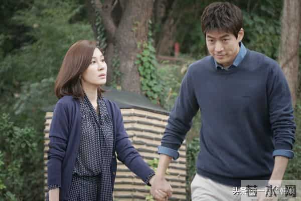 金荷娜模样与年轻时差距大 与张东健传绯闻 嫁富豪男友40岁产子