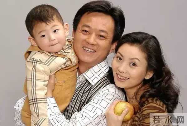 朱军秘事：一位知名主持人的“毁灭”史