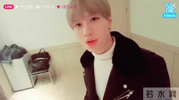 [SHINee][分享]160301 幸福突袭！泰民一天四次V App直播福利满满