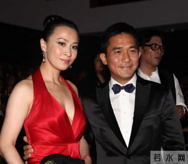 伊能静晒儿女合照 称作为母亲有爱的能力