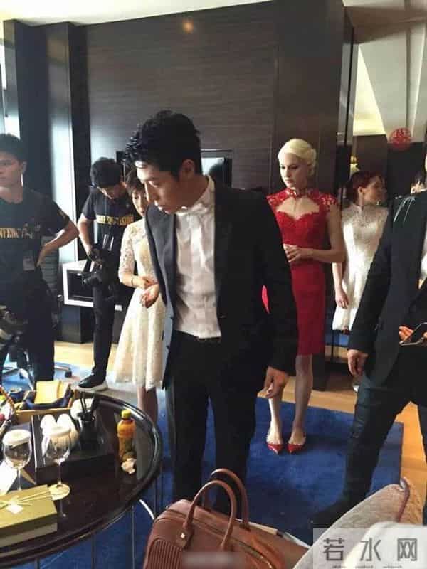 “白富美”李白：五洲辣妹，北大博士，为何能让撒贝宁神魂颠倒？