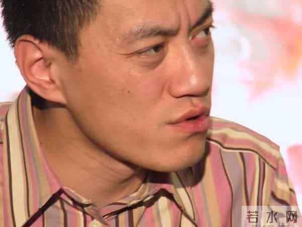 雪村：离过一次婚，2婚娶小13岁娇妻，和父亲相爱相杀