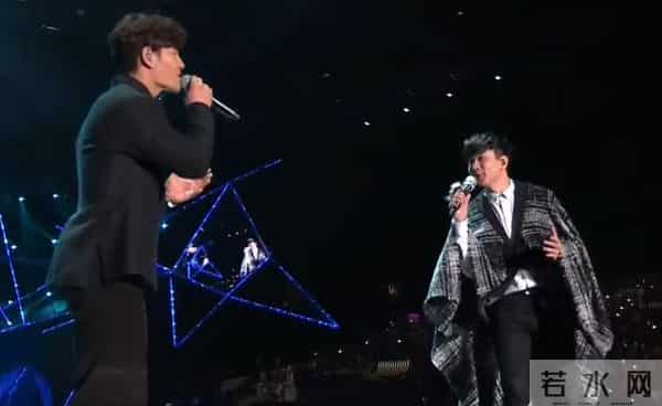 当“中国天王”出席韩国顶级颁奖礼,会是啥场面?网友:砸场子的