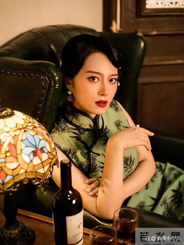 王吉:梅兰芳师妹,从京剧名角到老板,敢拍民国第一组裸体写真!