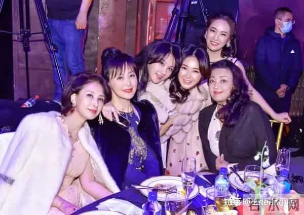 霸凌,出轨,大搞“淫乱派对”,原来大小S的所有丑闻都有迹可循