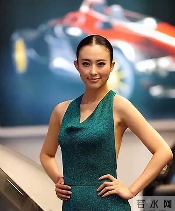 被前任一渣再渣，私密照两次外泄，车模兽兽看男人的眼光太差了