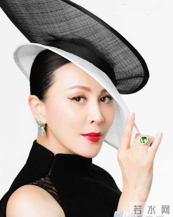 1990年刘嘉玲被3名男子绑架,12年后绑匪泄露了她的裸照