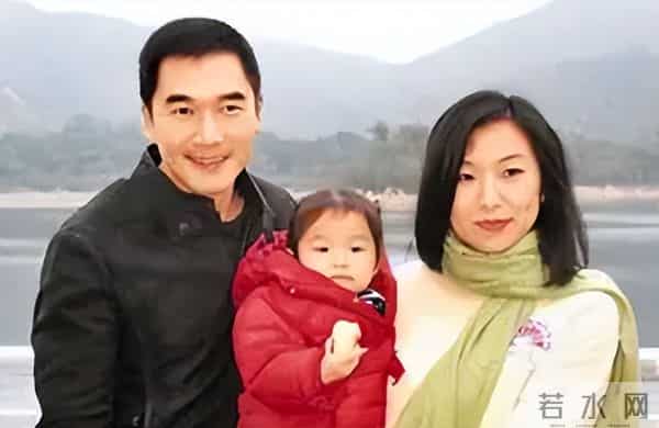 “最丑港姐冠军”莫可欣：成龙力推邵逸夫嫌弃，为方中信避孕12年