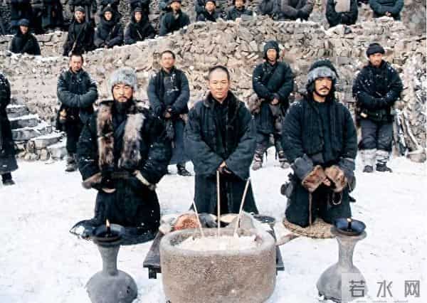 《投名状》暗黑桥段,李连杰跪拦刘德华,道德绑架威力太大