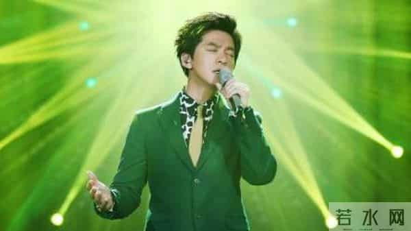 2002年,李健在水木年华最红时突然退出,卢庚戌为此失眠了一个月