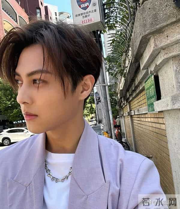 棒棒糖王子全面停工！从亚运会代言人到插足者，一手好牌打太烂了