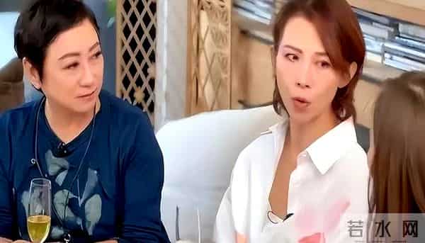 面相也变了！52岁蔡少芬的现状让人心酸，脸垮不平，又瘦又老