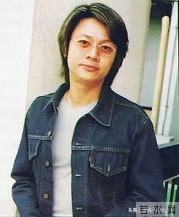 《我和春天有个约会》完美融合精明与单纯的金露露，因美好而幸福