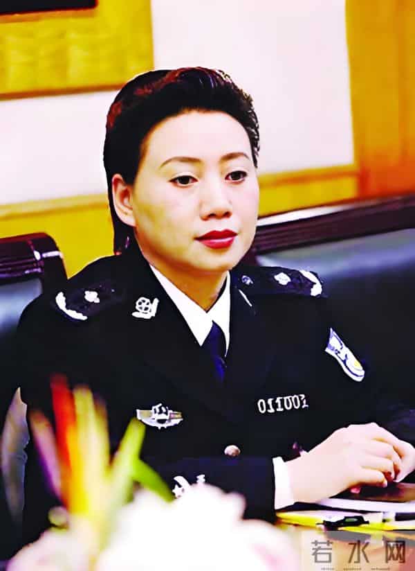 重庆扫黑局长文强，霸凌警员强逼女明星，最后被执行死刑