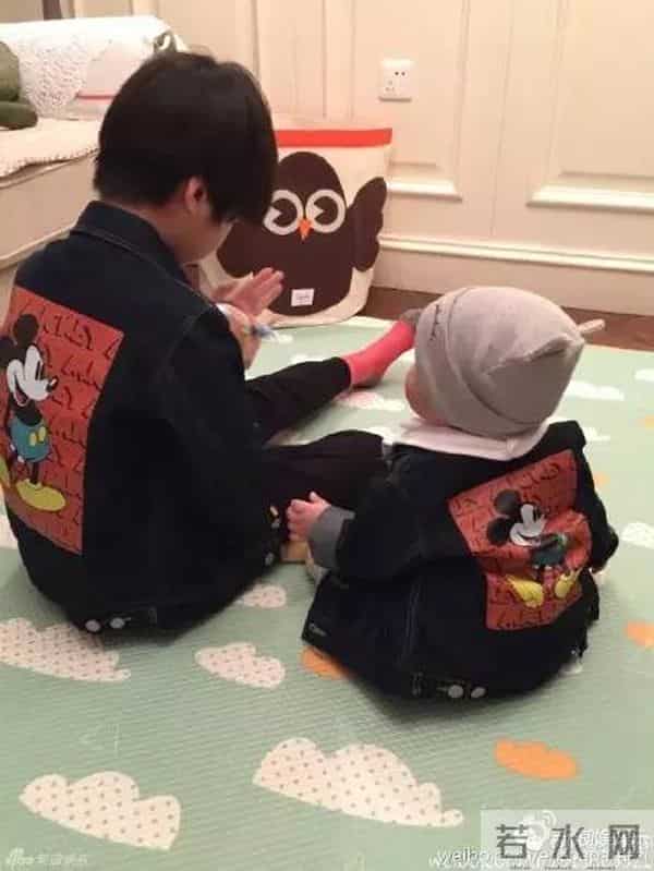 天天哄妹妹好苏,千玺搂弟弟暖炸...小小年纪的他们都成了别人家的哥哥