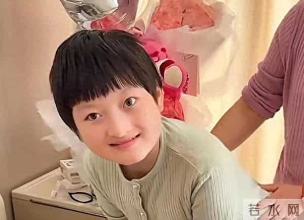 希希妈妈:希希停学休息,每天送奶奶家,姑姑帮忙照顾弟弟,幸福