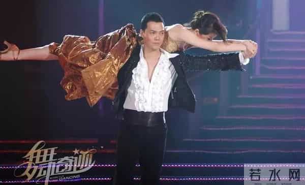 刚靠妻子走红,就酒驾入刑、和嫩模传绯闻,如今这是浪子回头了?