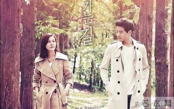 金荷娜模样与年轻时差距大 与张东健传绯闻 嫁富豪男友40岁产子