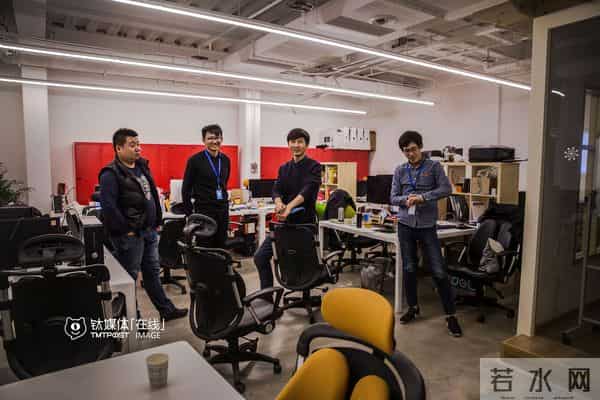 创业路上夜归人丨钛媒体影像《在线》