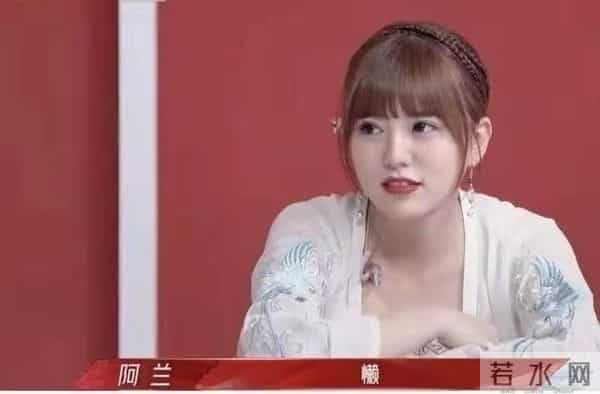 “隐形富婆”阿兰：手戴亿万天珠，21岁打败王菲，在日本比肩成龙