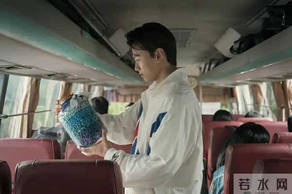 【电影】《卷卷初恋》1998 校园，自卑少女告白引发心动罗曼史