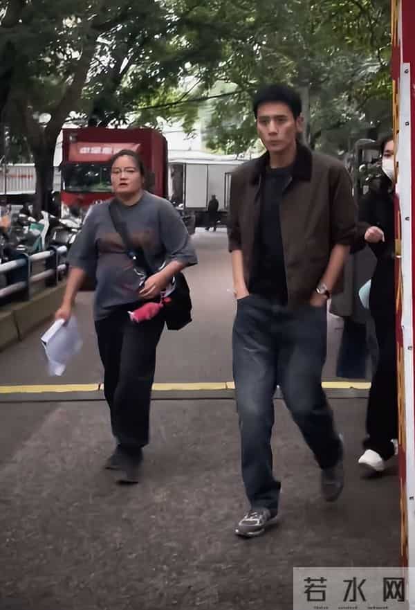 混血基因的“弊端”出现了，47岁刘烨老来俏，让儿子诺一尴尬了