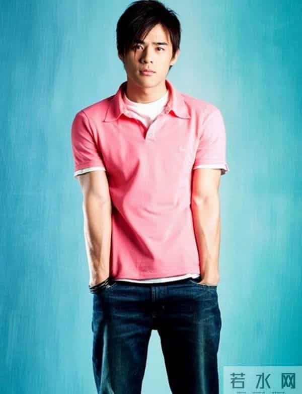 还记得《天外飞仙》里的上官浩琪吗？他现在长这样