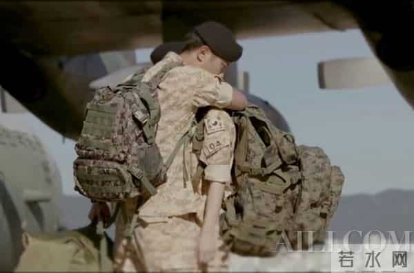 爆宋仲基服兵役期间来北京活动照!解析《太阳的后裔》凭啥火?