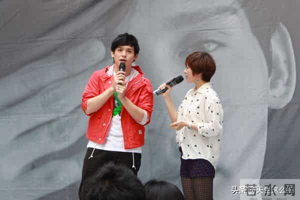 陈晓眼睛里没光了?为啥总有人觉得他跟陈妍希婚姻不幸福?