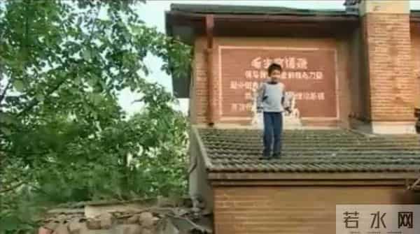 国产伦理大戏，简直就是我的童年阴影，无可取代的经典“奇葩”