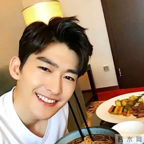 分手9年再看胡彦斌郑爽,一个身价过亿,一个证实张翰没说错