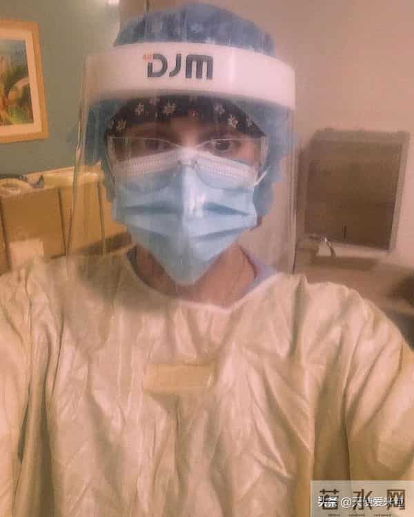 “狼人”泰勒·洛特纳低调订婚,《暮光之城》三主角如今怎样了?