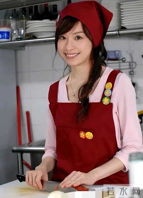 被初恋质疑不是"第一次"!多次被曝私密照的王心凌,真相这般心酸