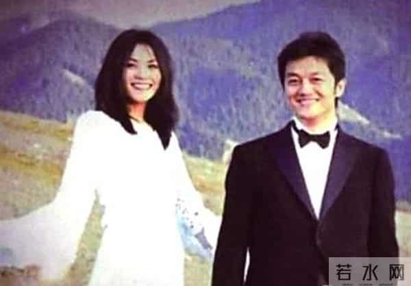 伊能静晒儿女合照 称作为母亲有爱的能力